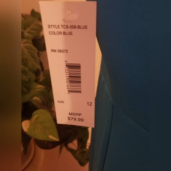 4/$20 Peach Velvet dress - Picture 7 of 7